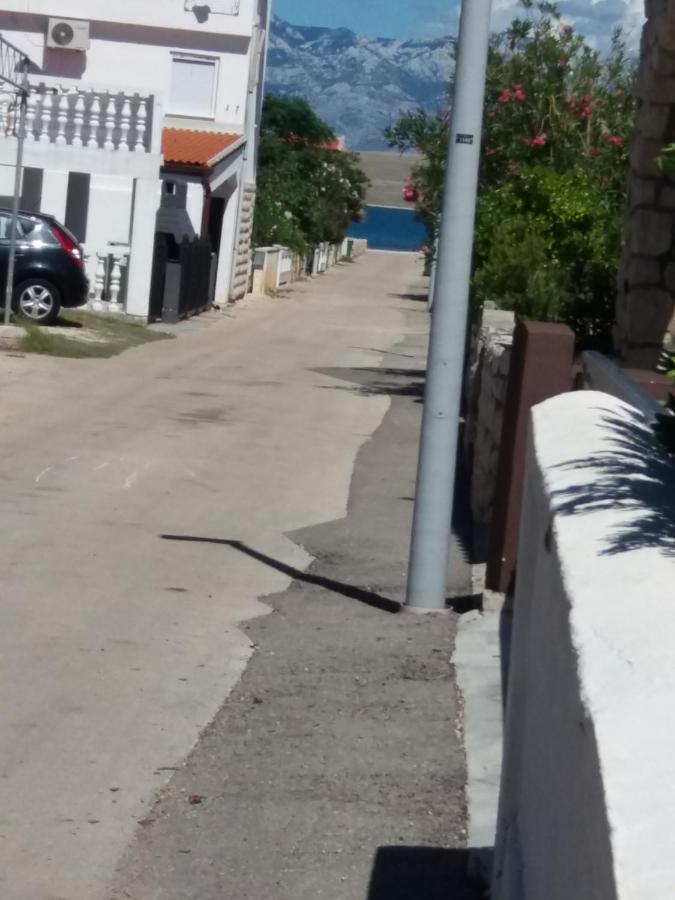 Apartment Roko Vir Luaran gambar
