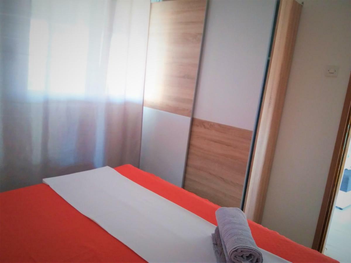 Apartment Roko Vir Luaran gambar